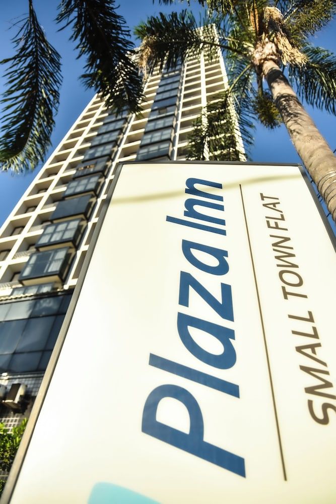 undefined Plaza Inn Small Town Flat 2