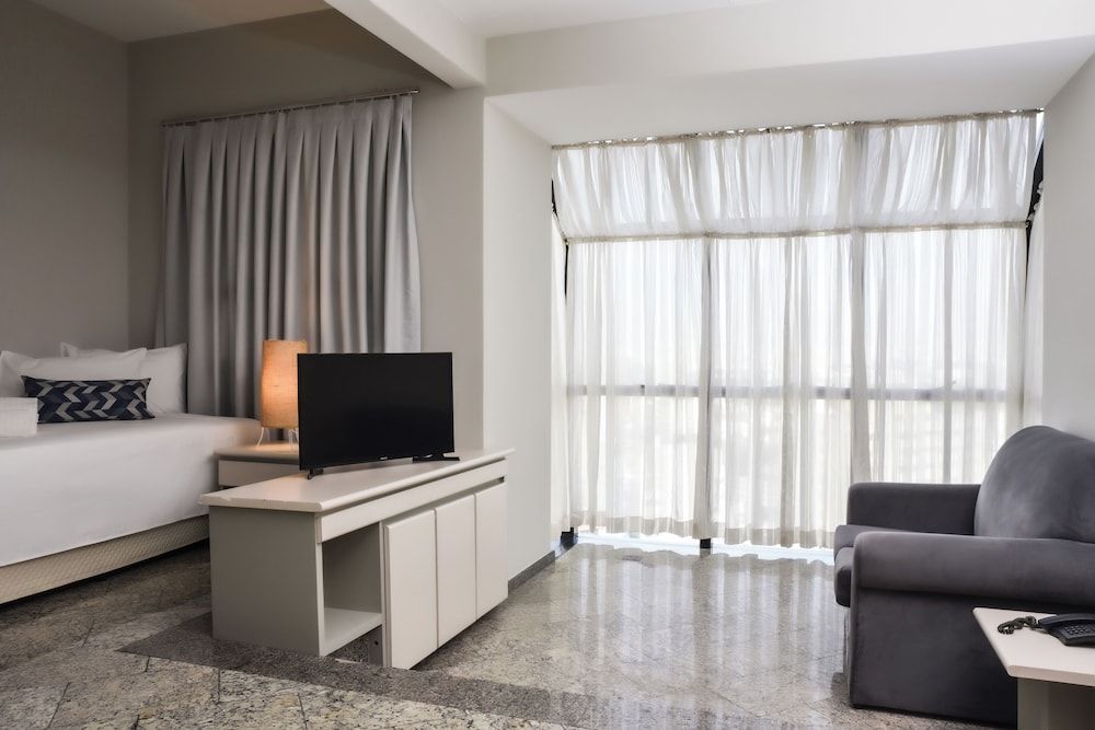 Plaza Inn Small Town Flat Luxo Triplo Casal 8