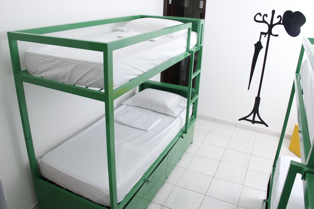 Women Dormitory in Suite (6 beds)
