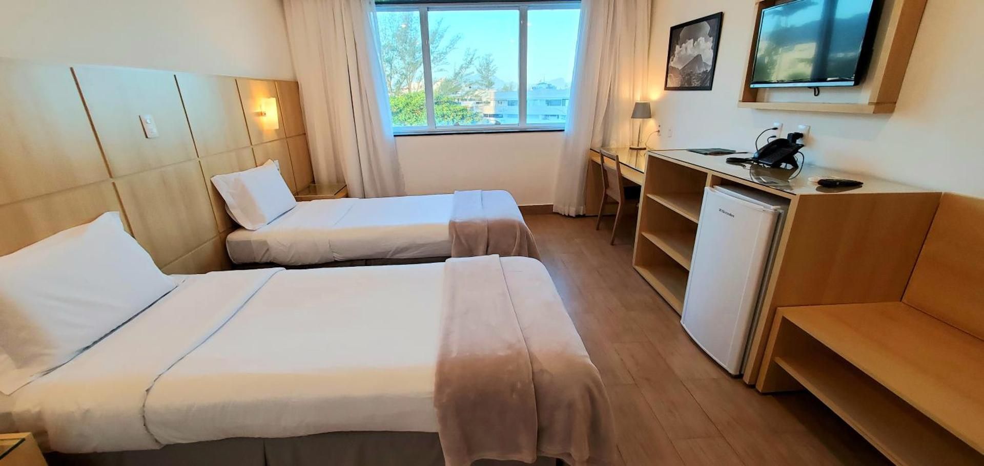 Twin Room with Partial Sea View