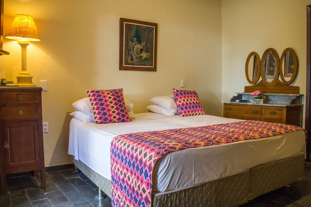 Deluxe Room, Multiple Bedrooms