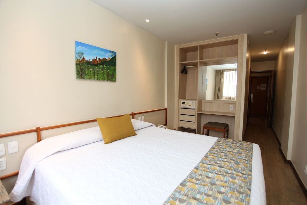 Mengo Palace Hotel Standard Double Room 6