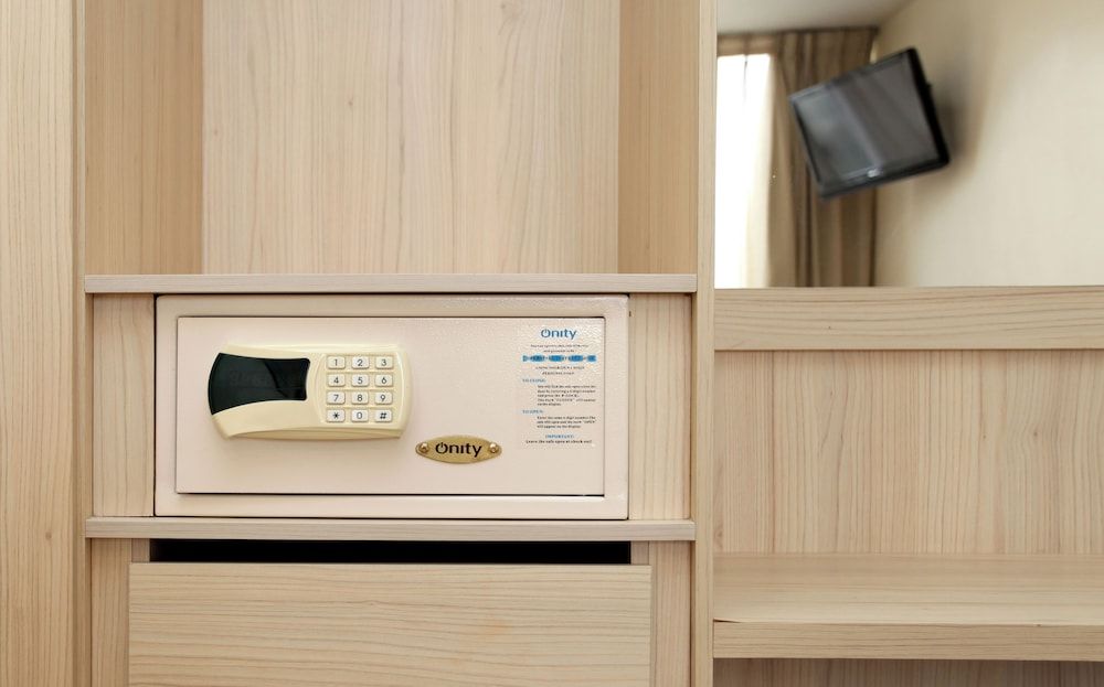 Mengo Palace Hotel Standard Double Room 11