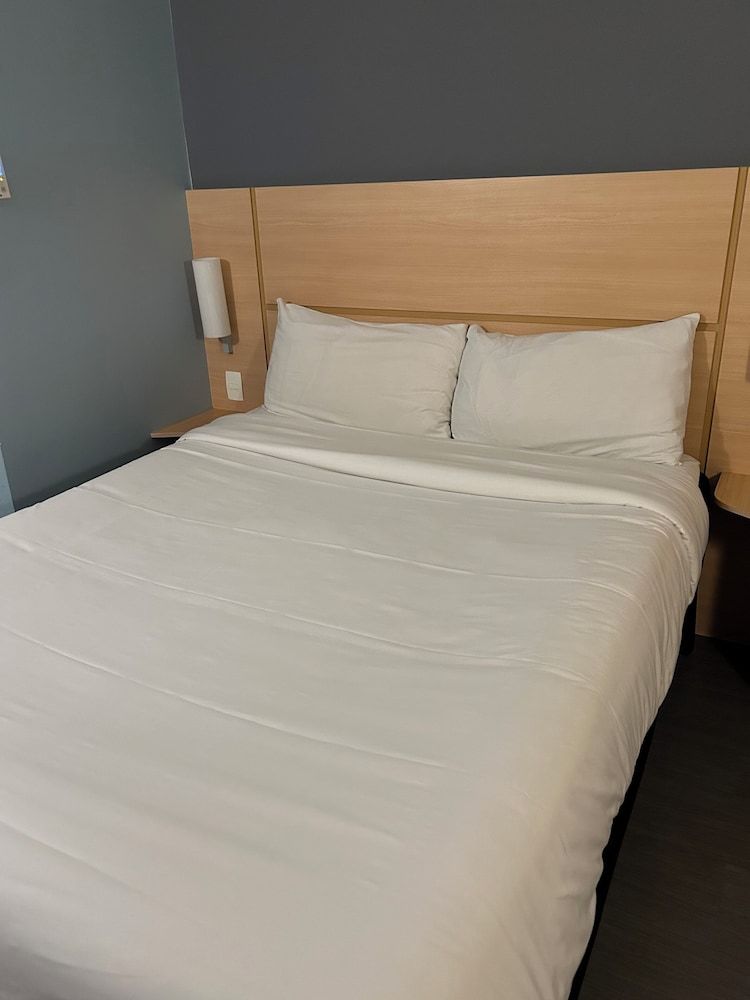 undefined ibis Copacabana Posto 5 2