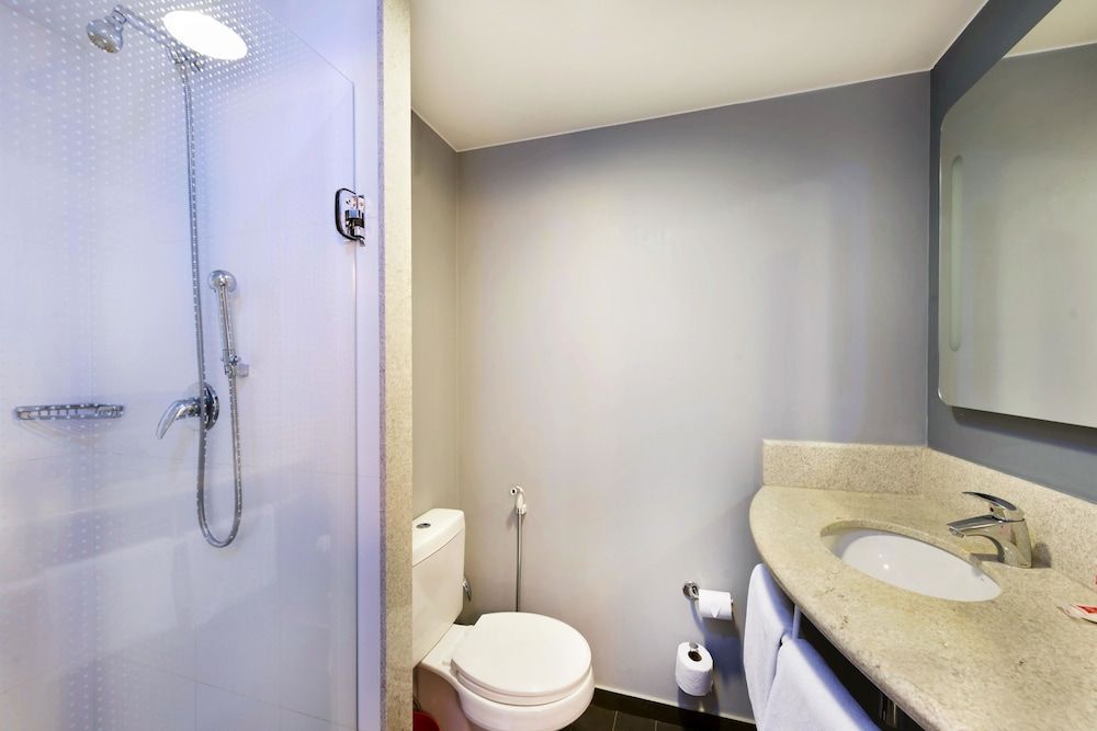 ibis Copacabana Posto 5 Standard Room, 1 Double Bed 7