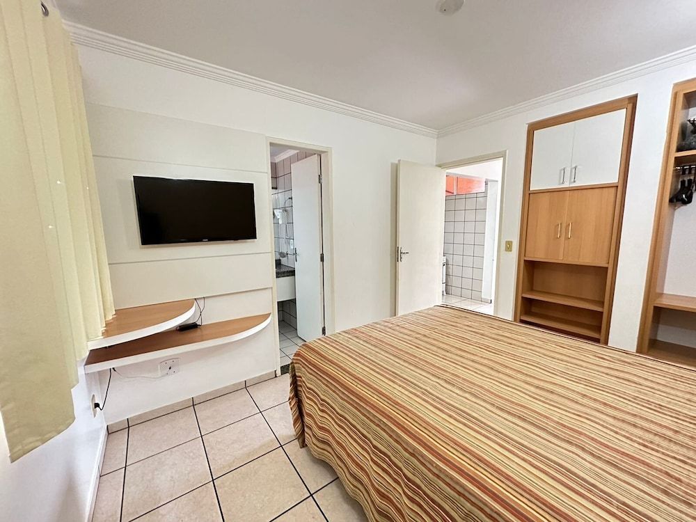 APT 173