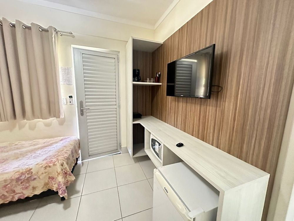 APARTMENT 50