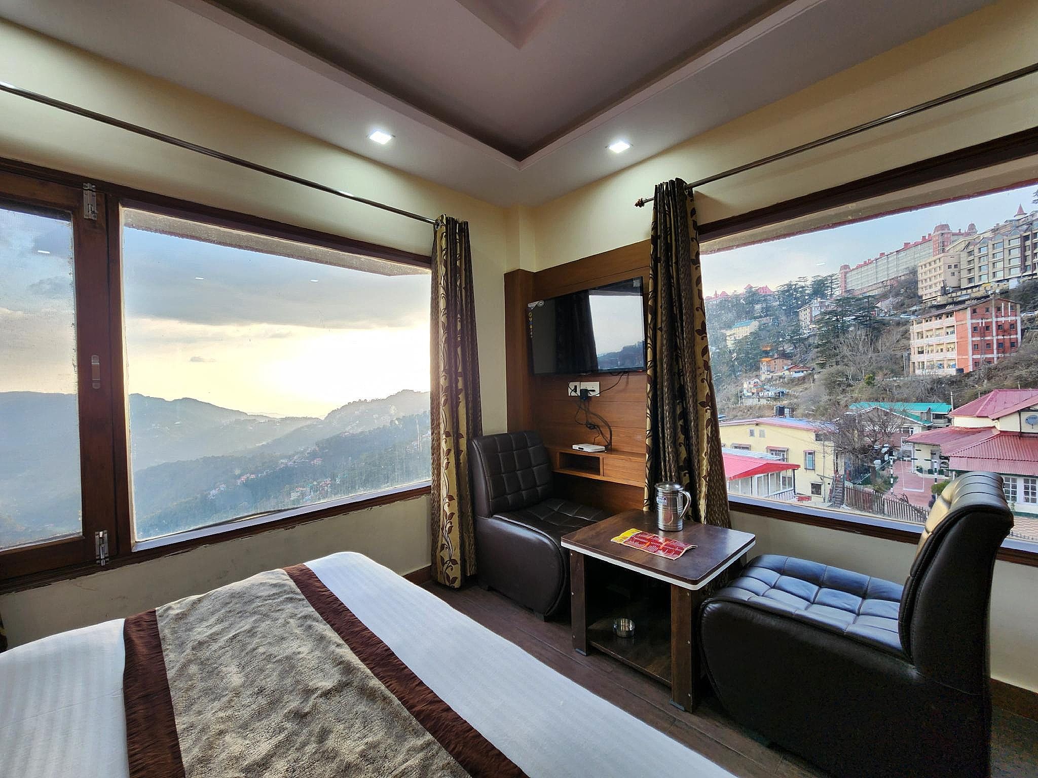 Hotel Rajdoot - Next to Old Bus Stand