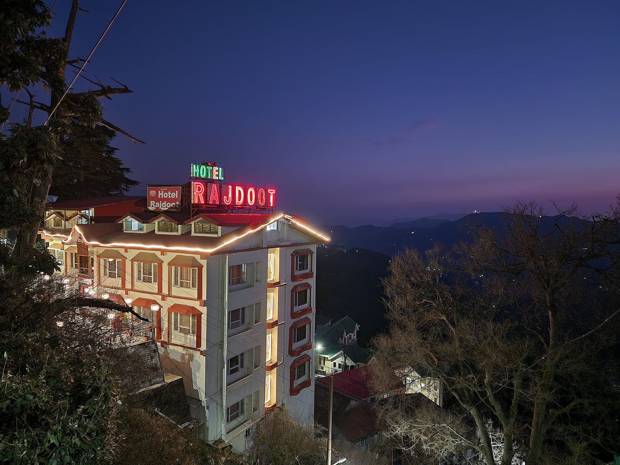 Hotel Rajdoot - Next to Old Bus Stand