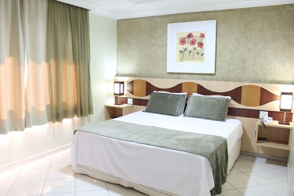 Deluxe Suite, Garden View