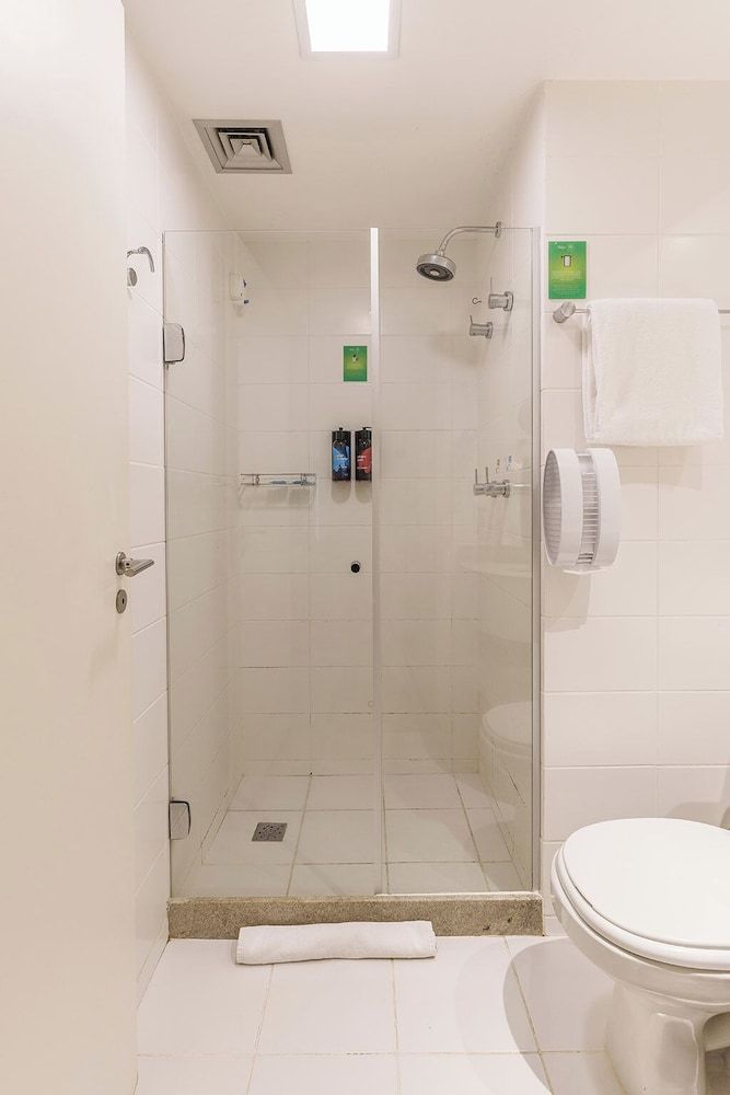 Hplus Vision Executive Standard Double Room 4