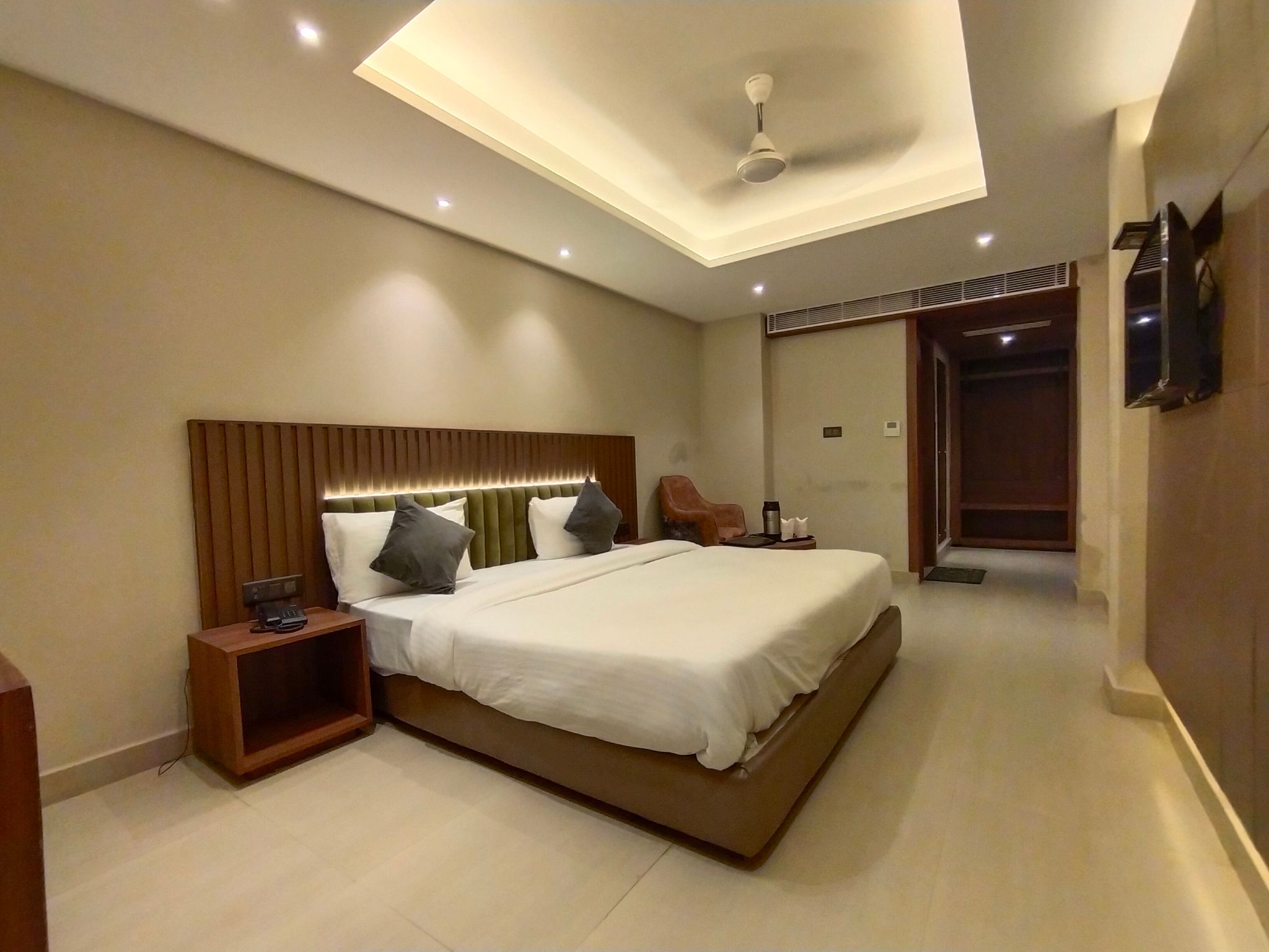 undefined Hotel Gagan Plaza 10