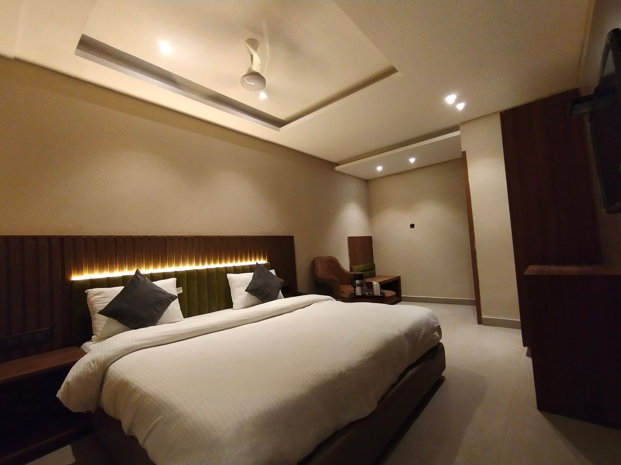 Executive Room 