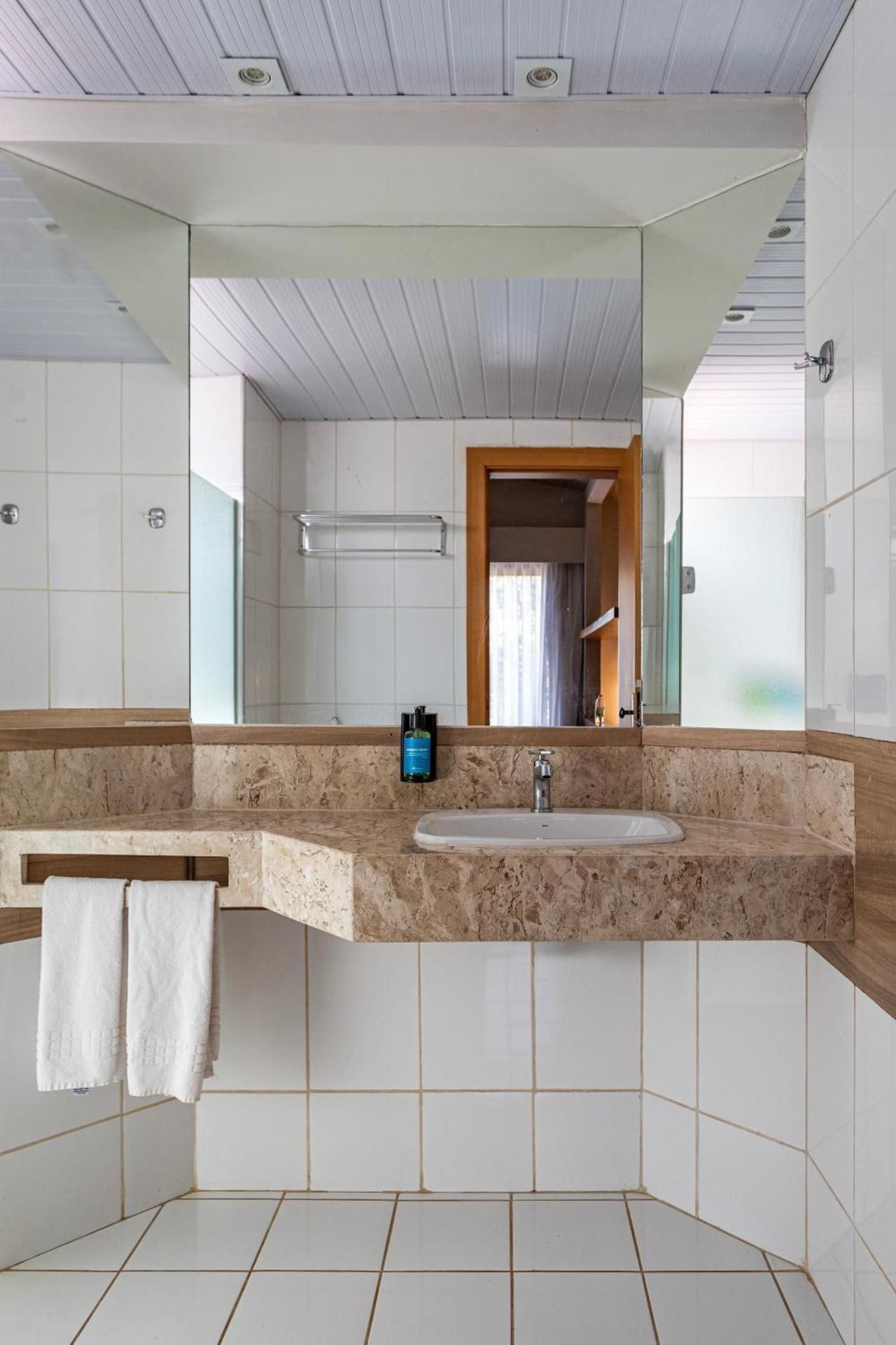 Family Suite with Access to Hot Park and Parque das Fontes