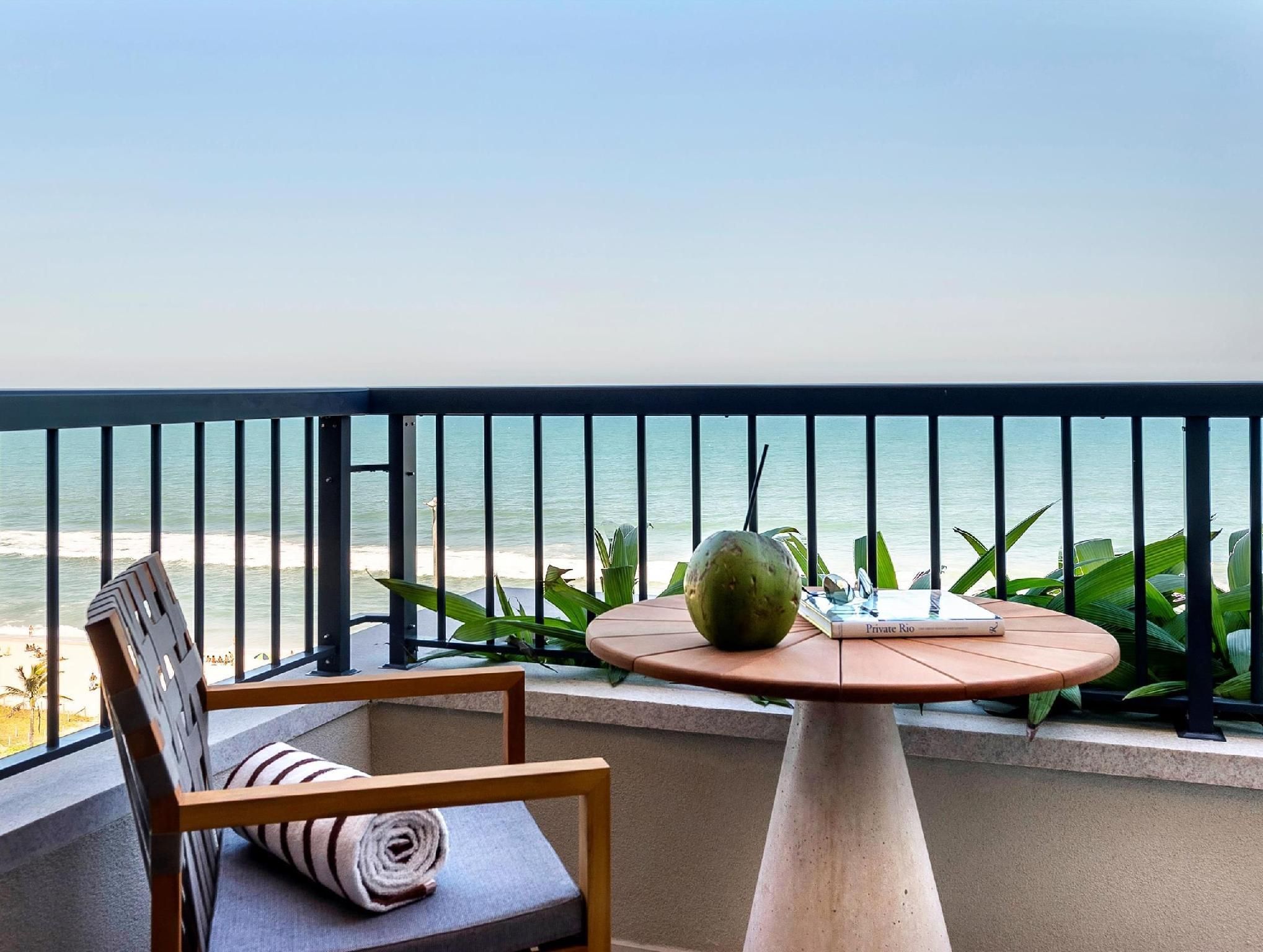 2 Twin Beds With Ocean View