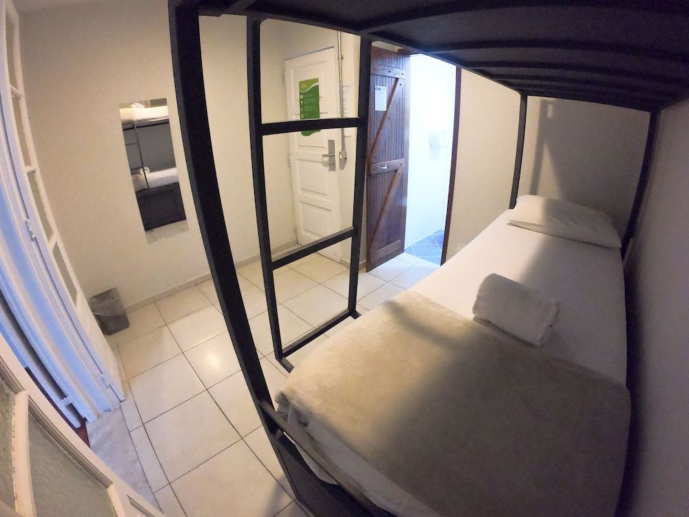 Superior Shared Dormitory, Mixed Dorm