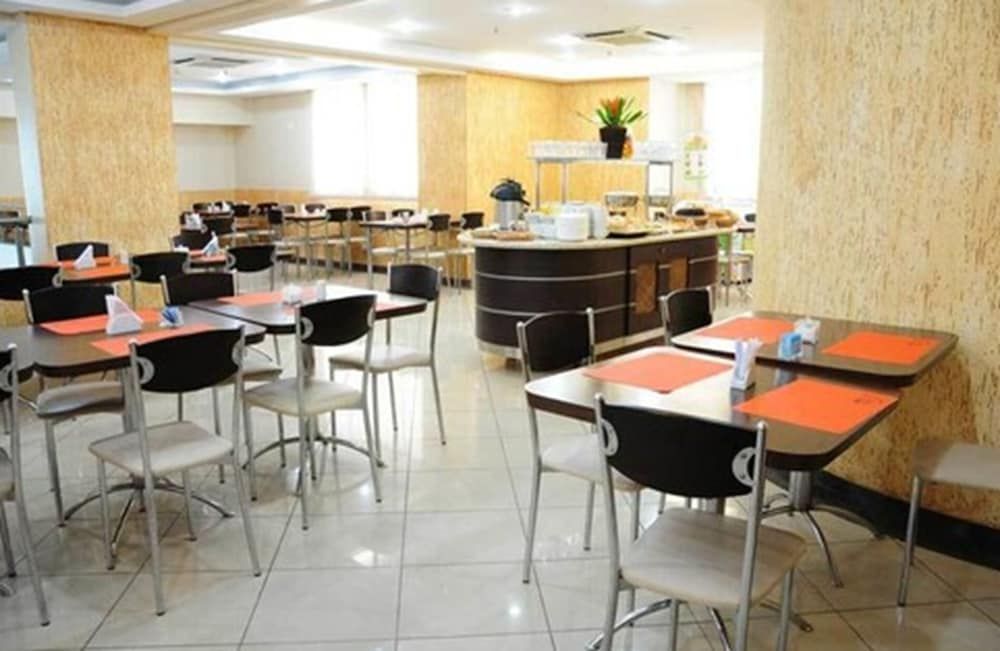 undefined Brasília Santana Gold Flat 9