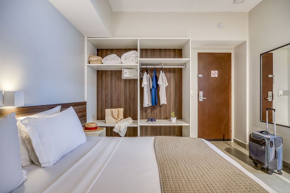 Quarto superior lateral