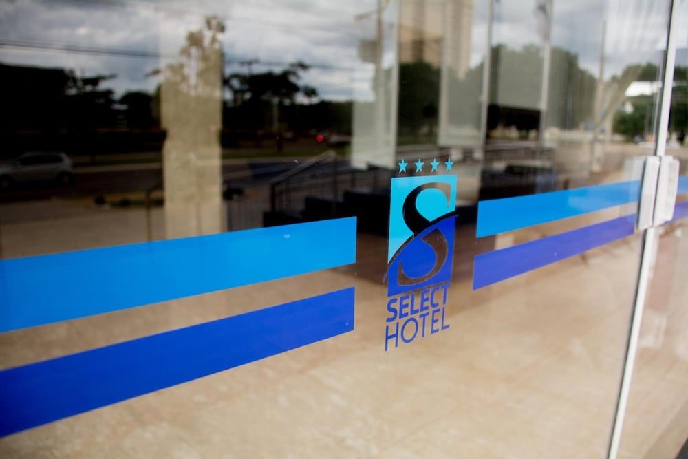 Select Hotel