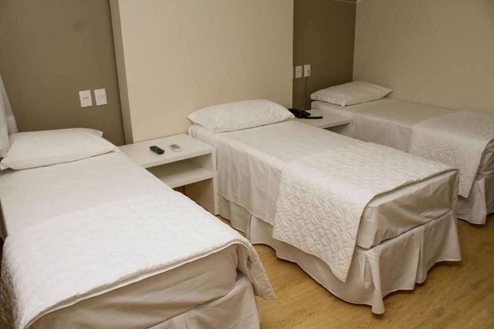 Select Hotel