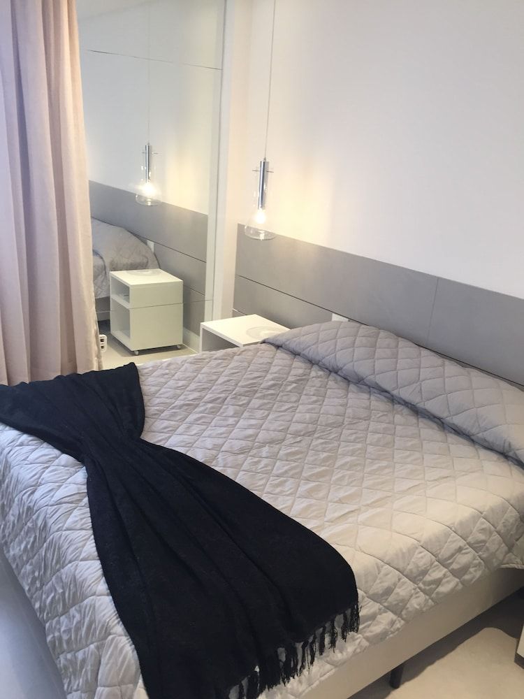 undefined Leblon Flat 7