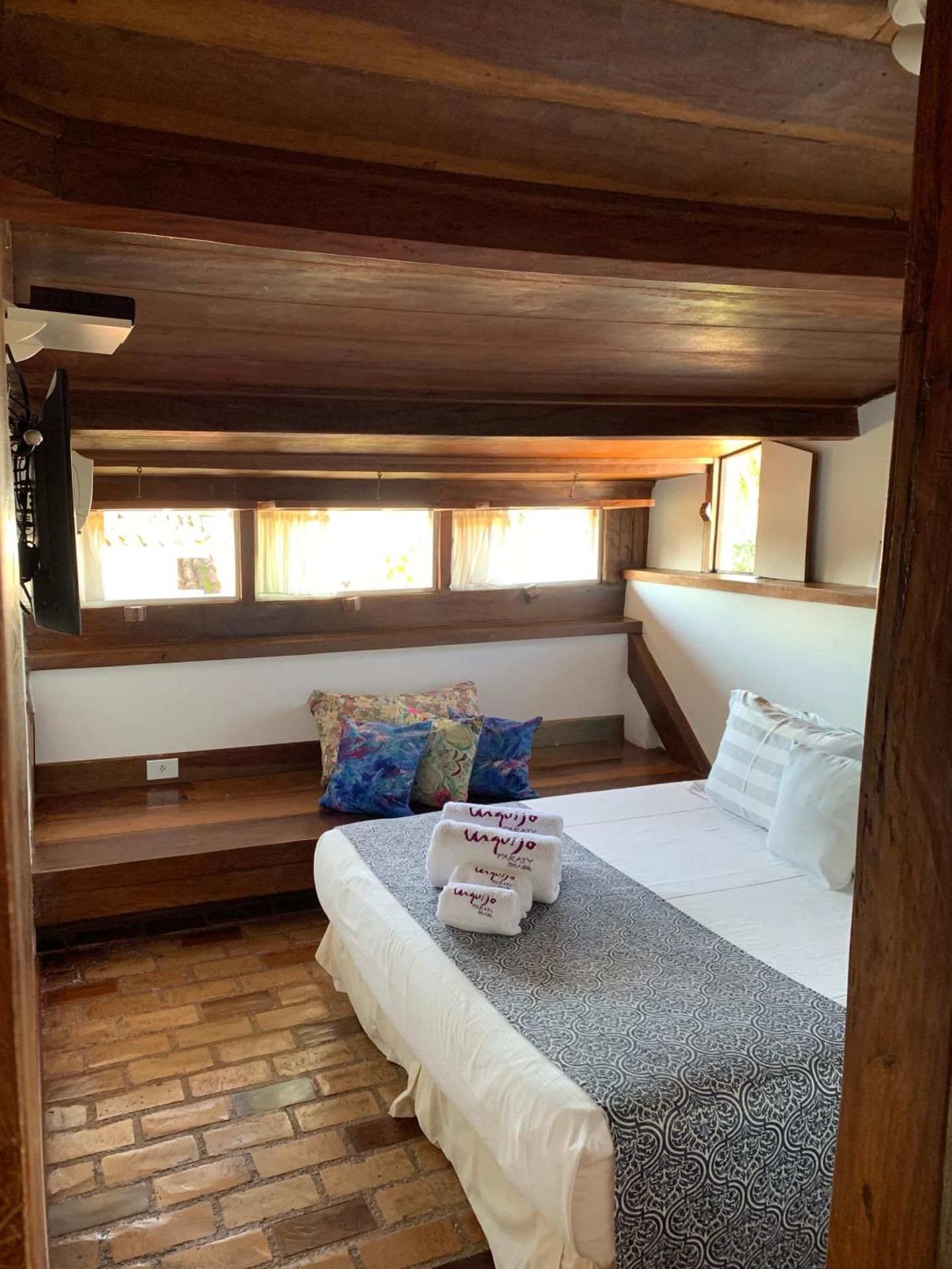 Standard Double Suite