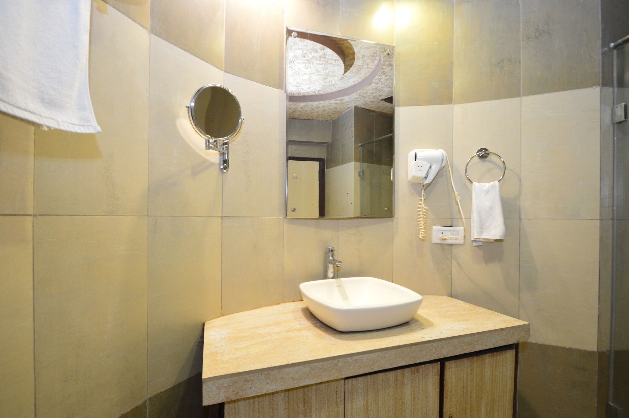 Chokhi Dhani Aangan - An Ethnic Village Resort, Indore Cottage Rooms 2