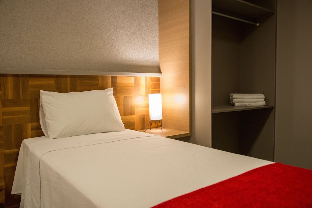 Amenit Hotel Standard Triple Room 8