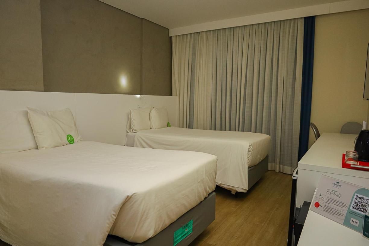 Superior Twin 2 single beds