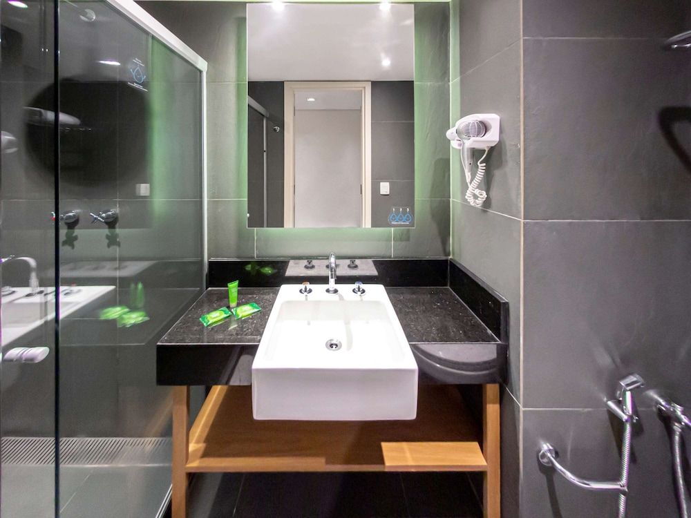 Ibis Styles RJ Botafogo Standard Apartment, 2 Twin Beds 4