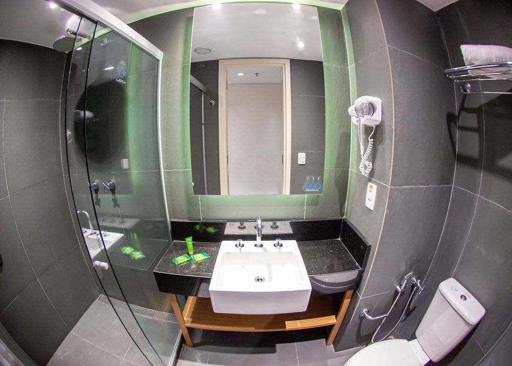 Ibis Styles RJ Botafogo Standard Apartment, 2 Twin Beds 9