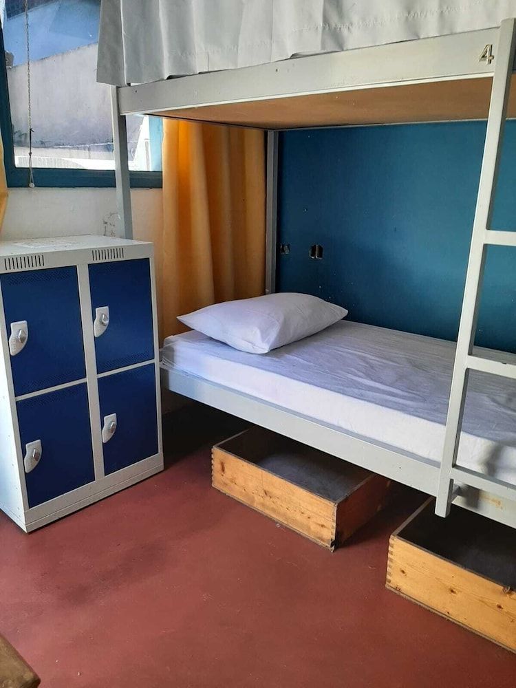 Female Shared Room Glauco Rodrigues - 4 beds