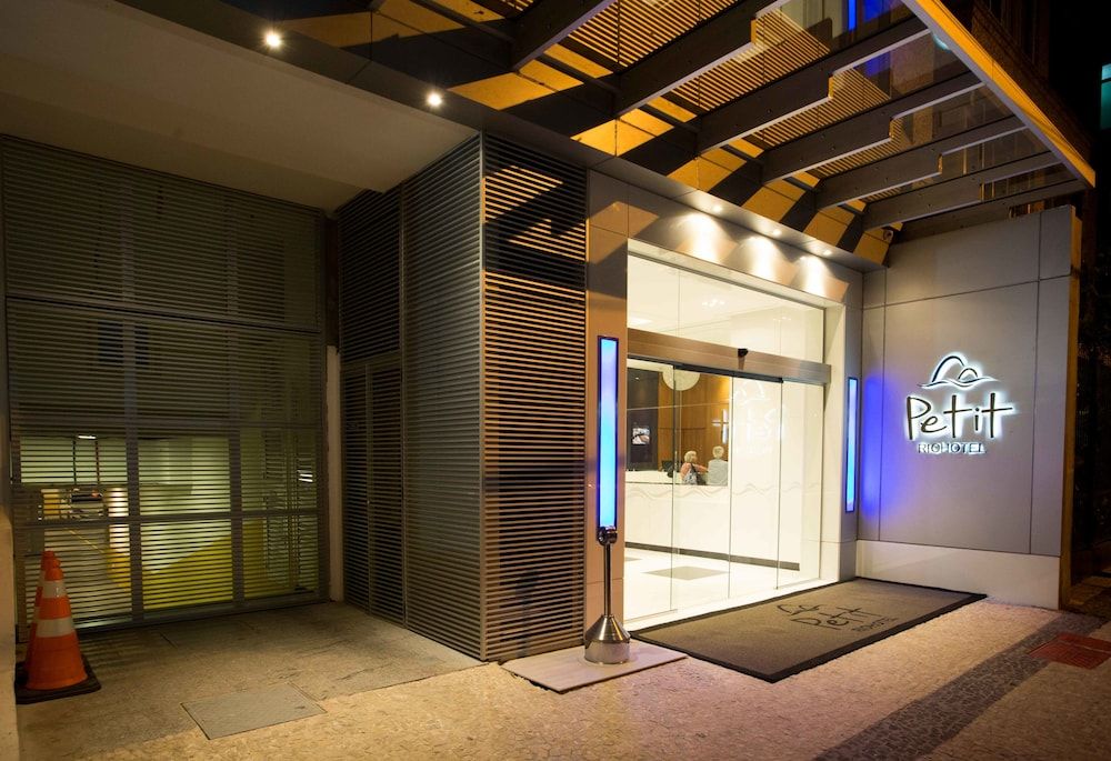 undefined Petit Rio Hotel 5