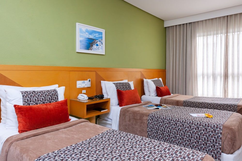 Quarto Triplo Standard Twin