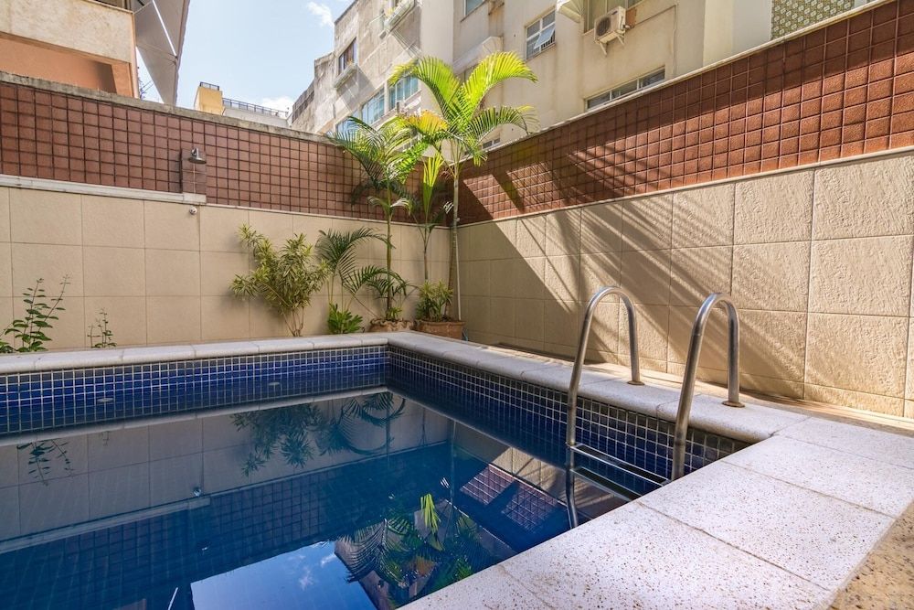 undefined Mc Flats Ipanema Beach Star 10