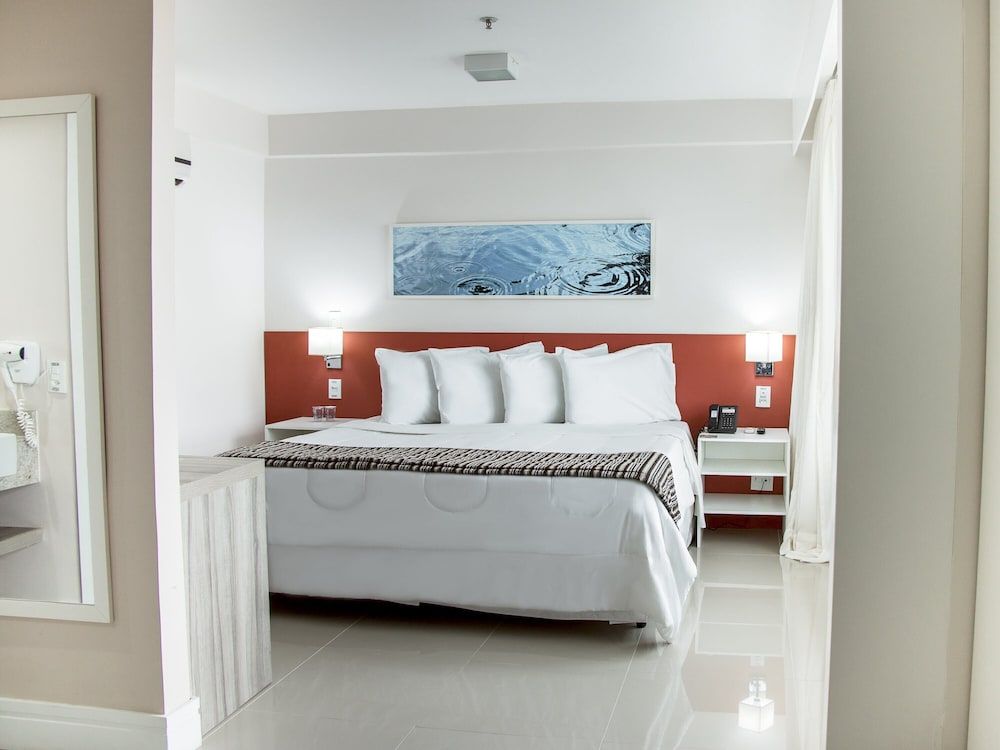Ramada Hotel & Suites Campos Dos Goytacazes Deluxe Room, Accessible 3