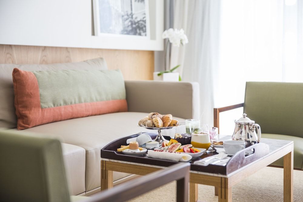 undefined Emiliano Rio 5