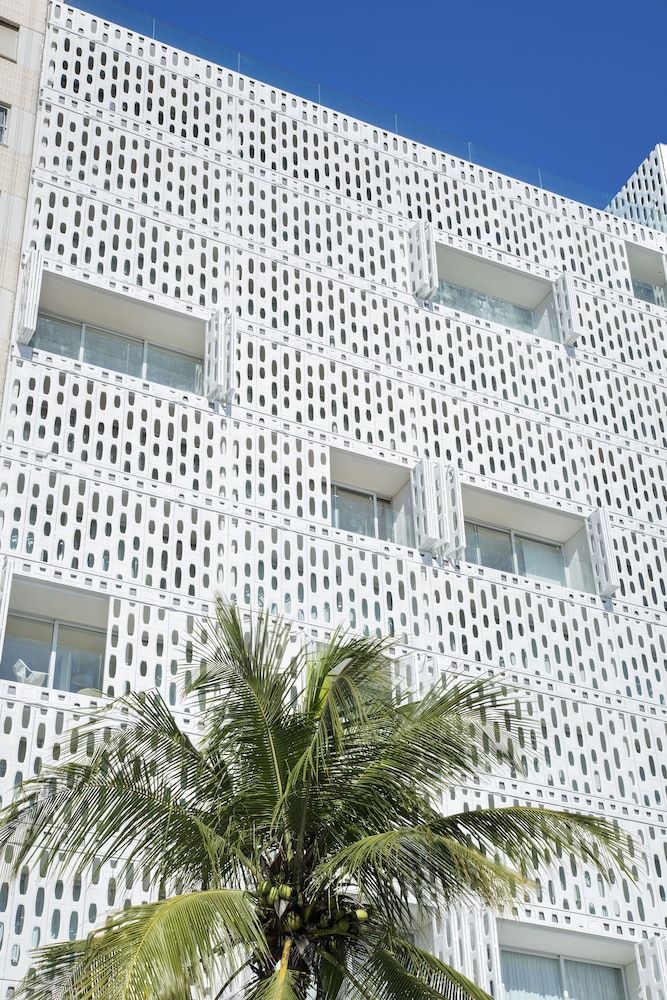 undefined Emiliano Rio 6