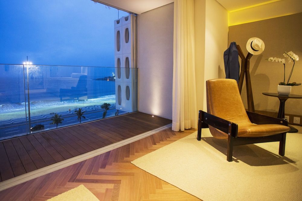 undefined Emiliano Rio 3