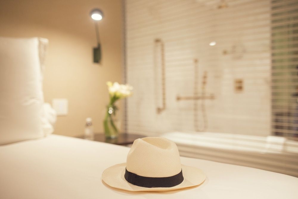 undefined Emiliano Rio 8