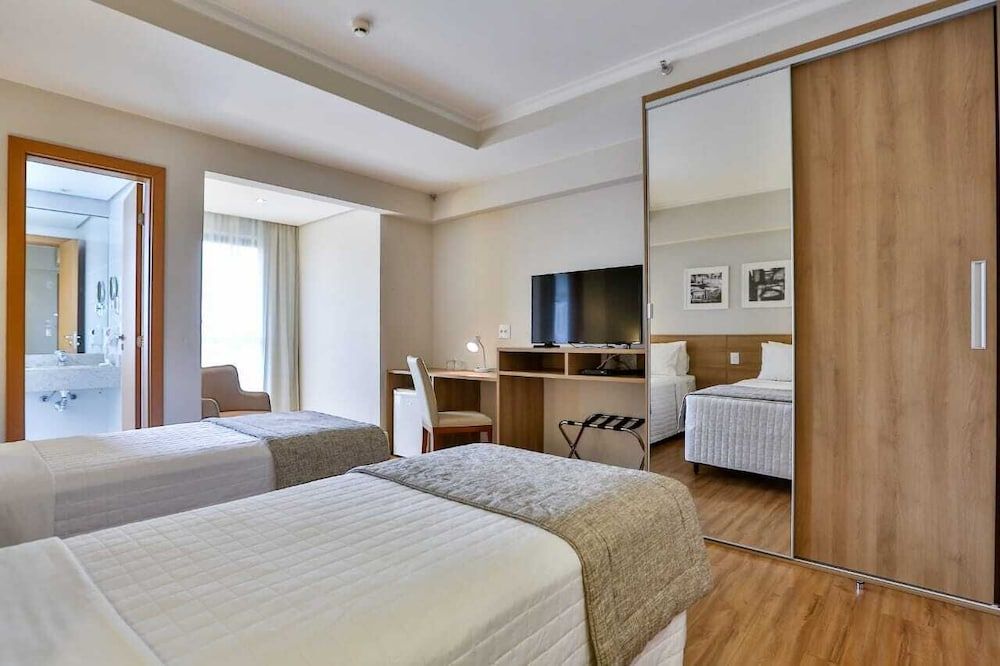 Studio, 2 Twin Beds