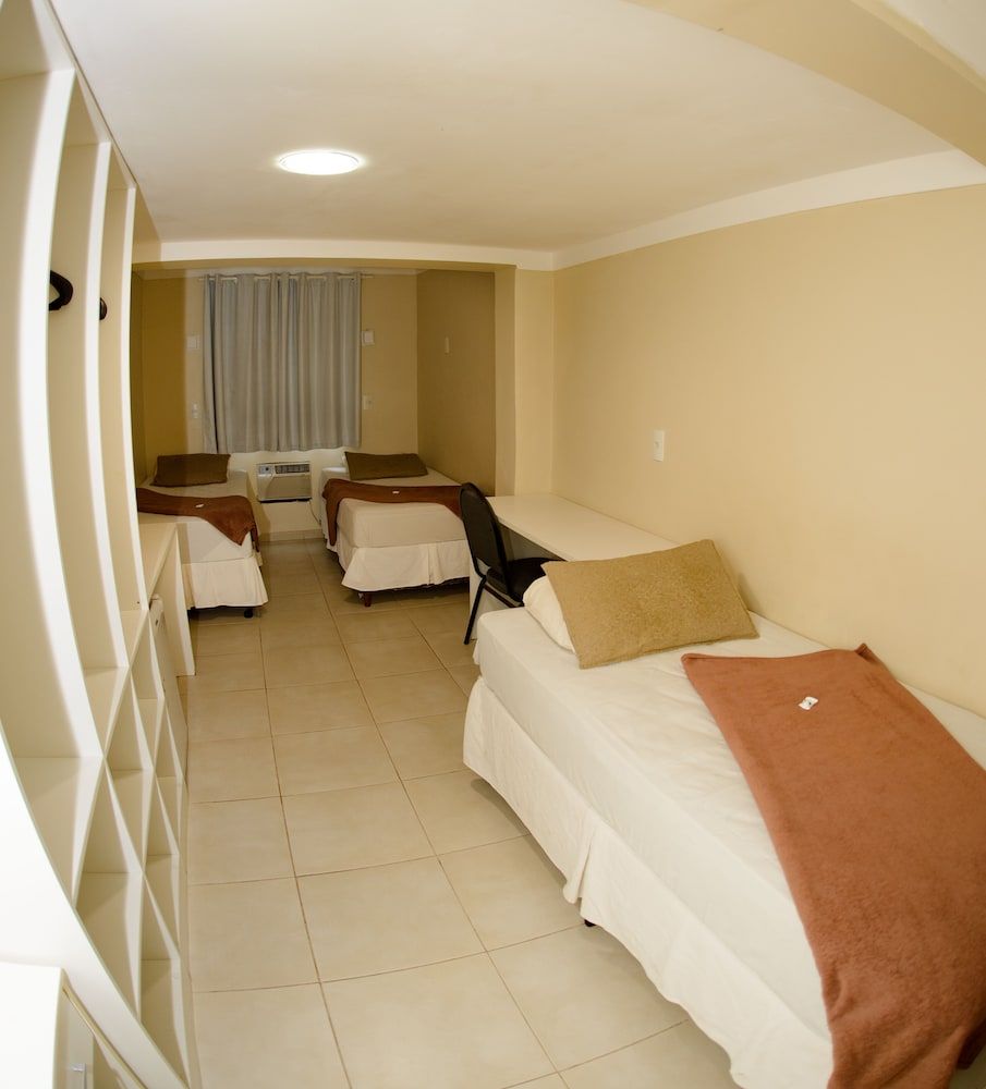Hotel Cantareira Economy Triple Room, 3 Twin Beds 2