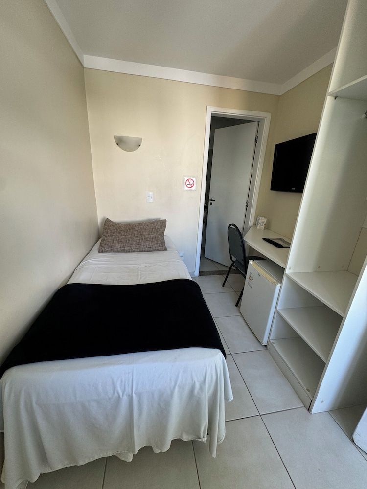 Hotel Cantareira Economy Single Room 2