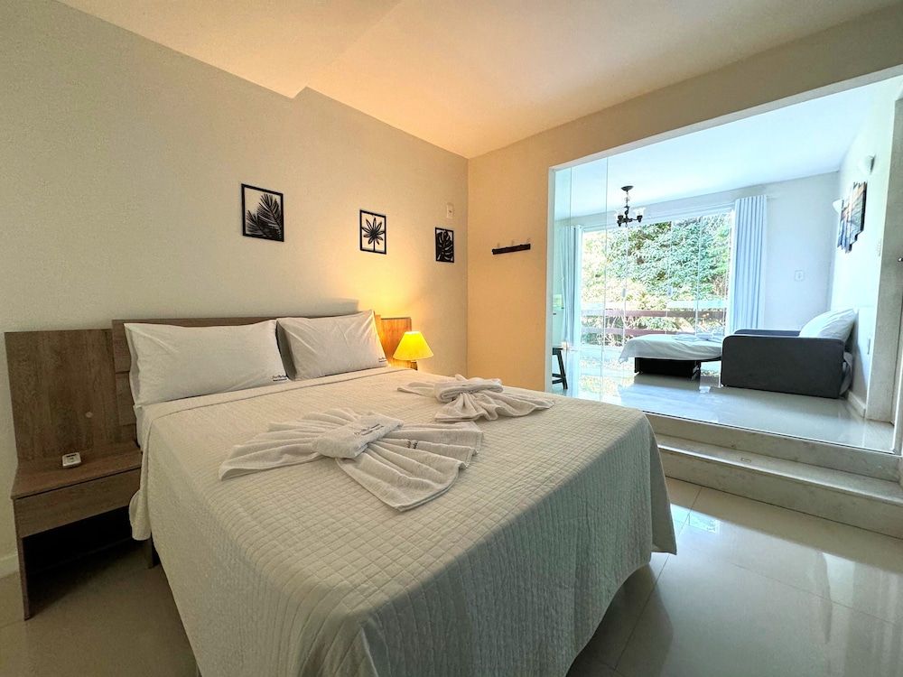 Premium Apartment, Ensuite, Poolside