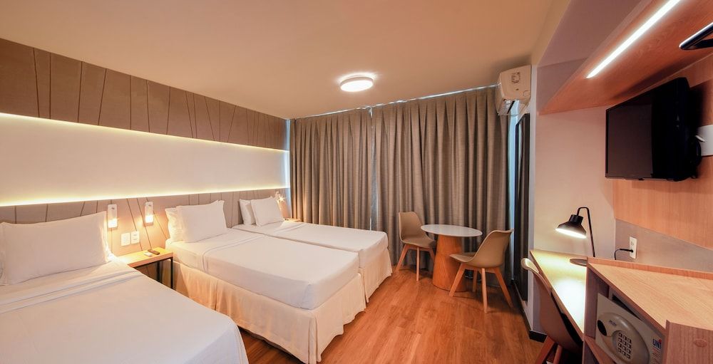 undefined Mirasol Copacabana Hotel 10