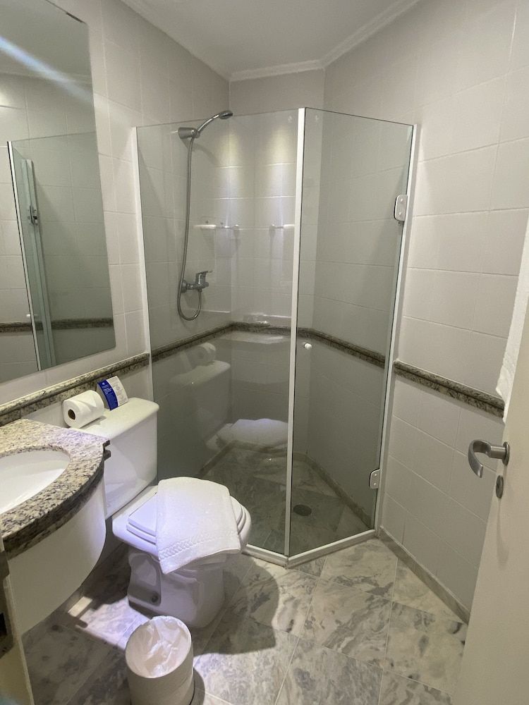 Transamerica Paradise Garden Executive Apartment 5