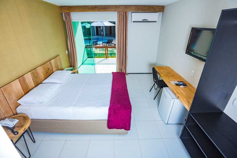 Arrey Hotel Beach Deluxe Double or Twin Room, 1 Bedroom, Balcony, Pool View 2