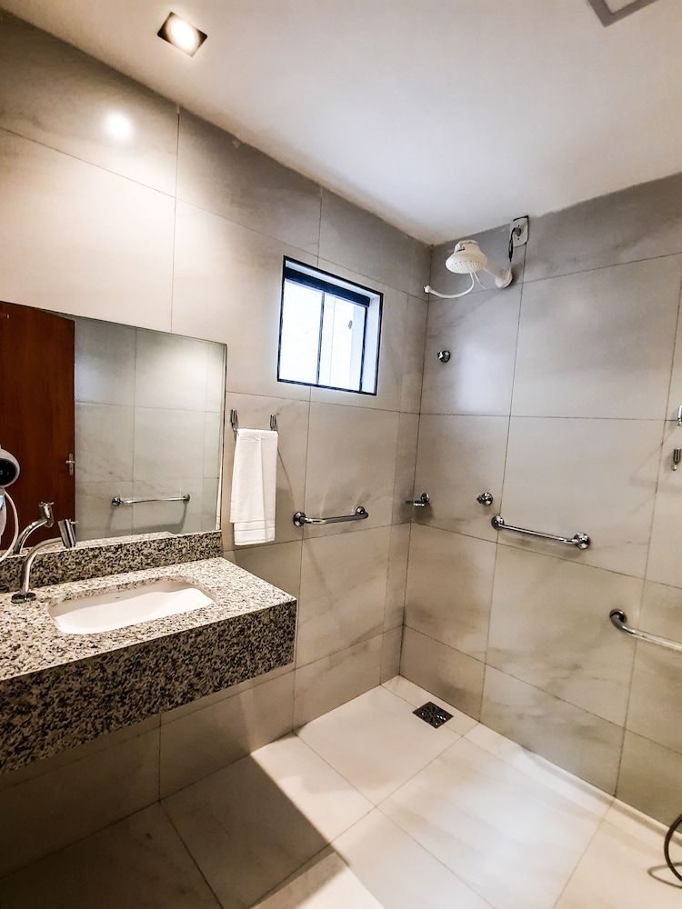 Hub Hotel DUPLO DELUXE CASAL 4