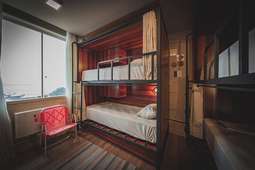 6 Bed Female Community Dorm
