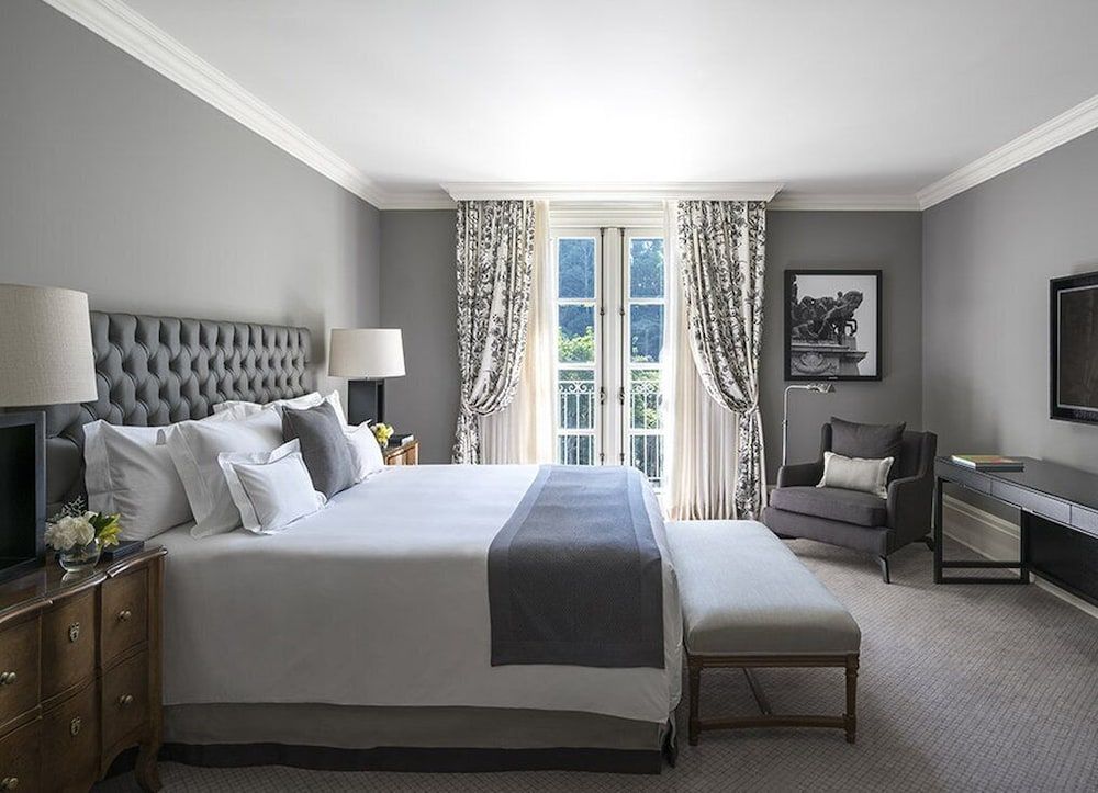 Suite (Prestige)